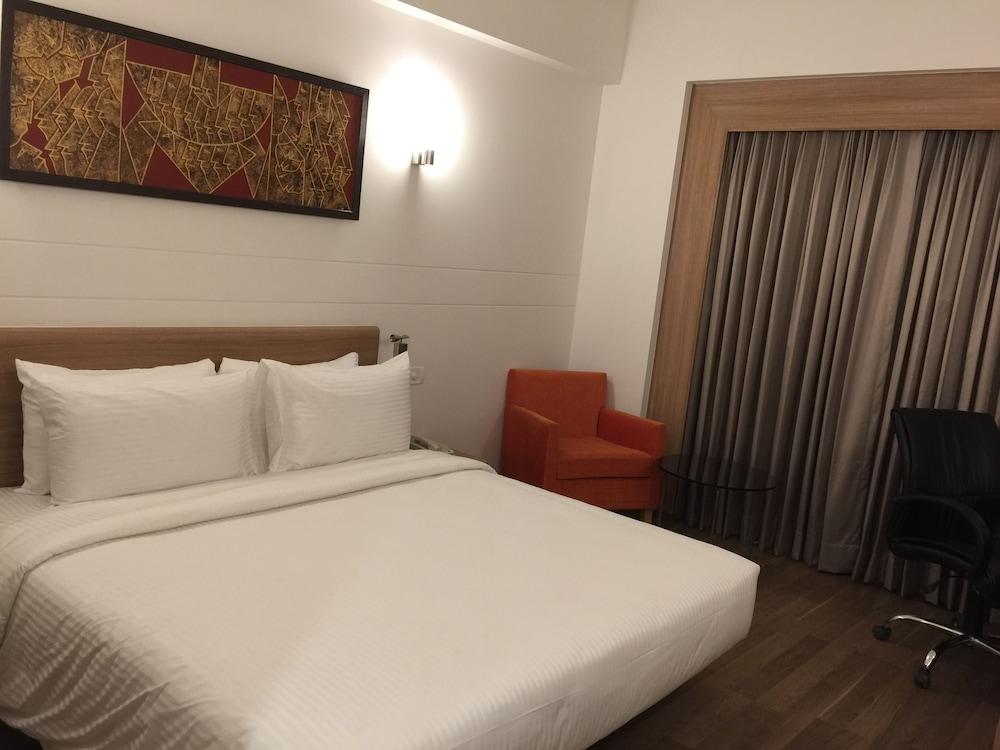 Lemon Tree Hotel, Sector 60, Gurugram Gurgaon Eksteriør bilde