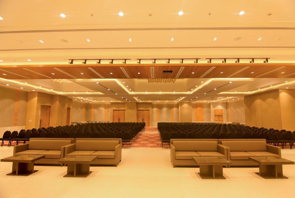 Lemon Tree Hotel, Sector 60, Gurugram Gurgaon Eksteriør bilde