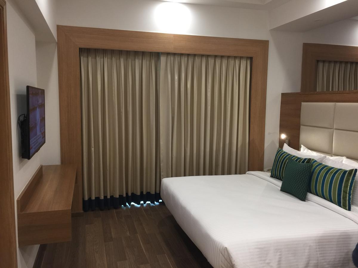 Lemon Tree Hotel, Sector 60, Gurugram Gurgaon Eksteriør bilde